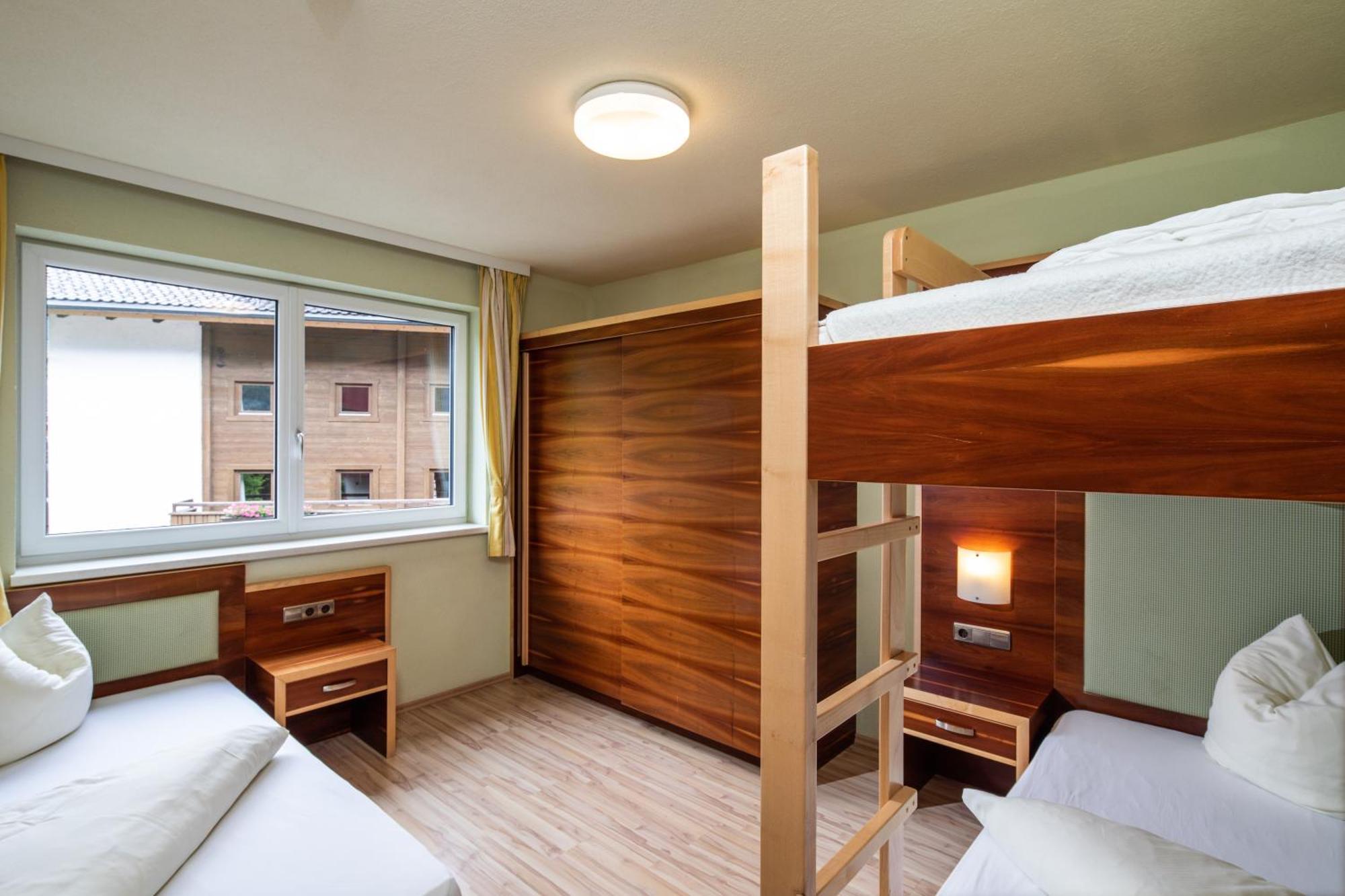Apparthaus & Chalets Hofer Zell am Ziller Bagian luar foto