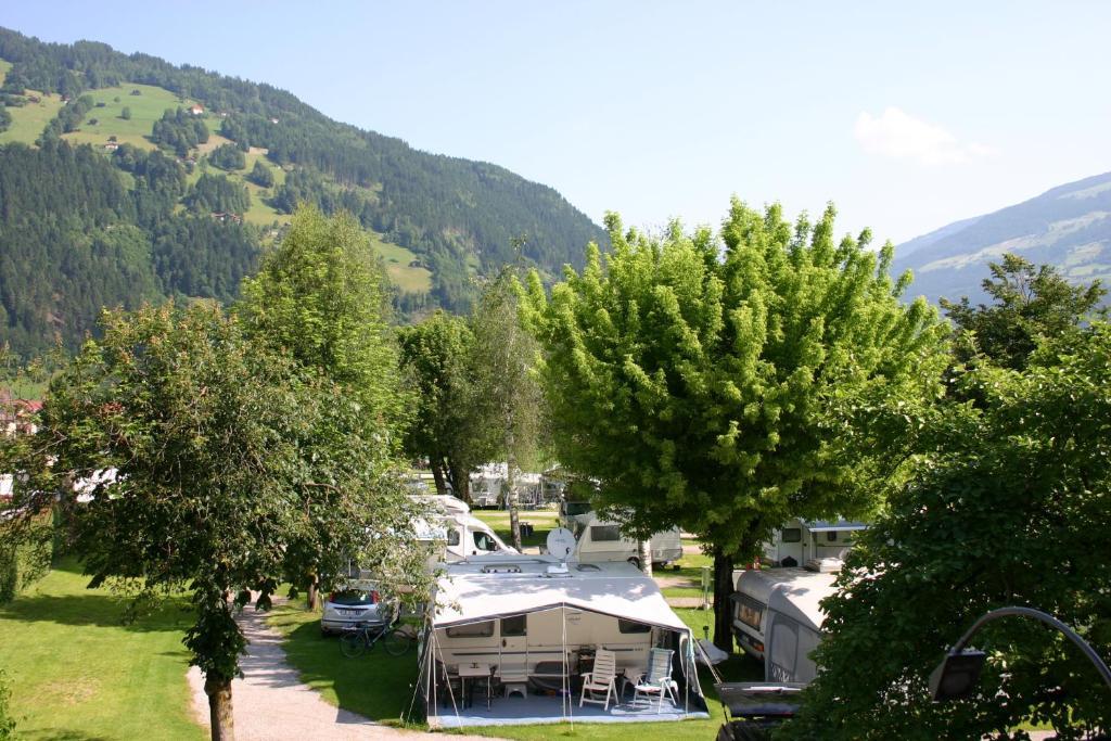 Apparthaus & Chalets Hofer Zell am Ziller Bagian luar foto