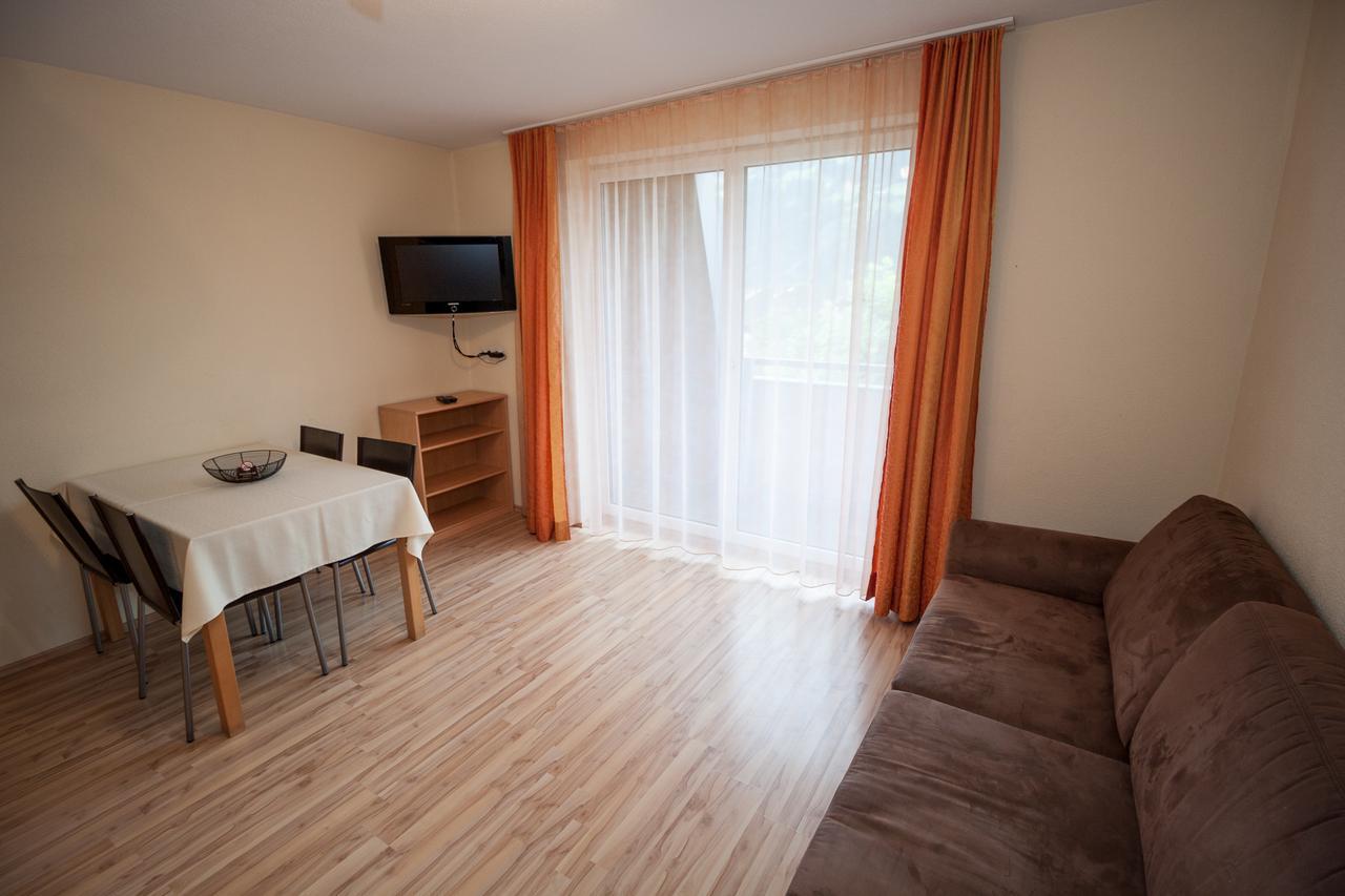 Apparthaus & Chalets Hofer Zell am Ziller Bagian luar foto